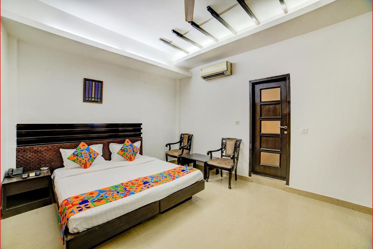 Fabhotel Exotica Greenpark Neu-Delhi Exterior foto