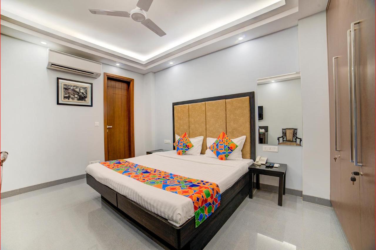 Fabhotel Exotica Greenpark Neu-Delhi Exterior foto