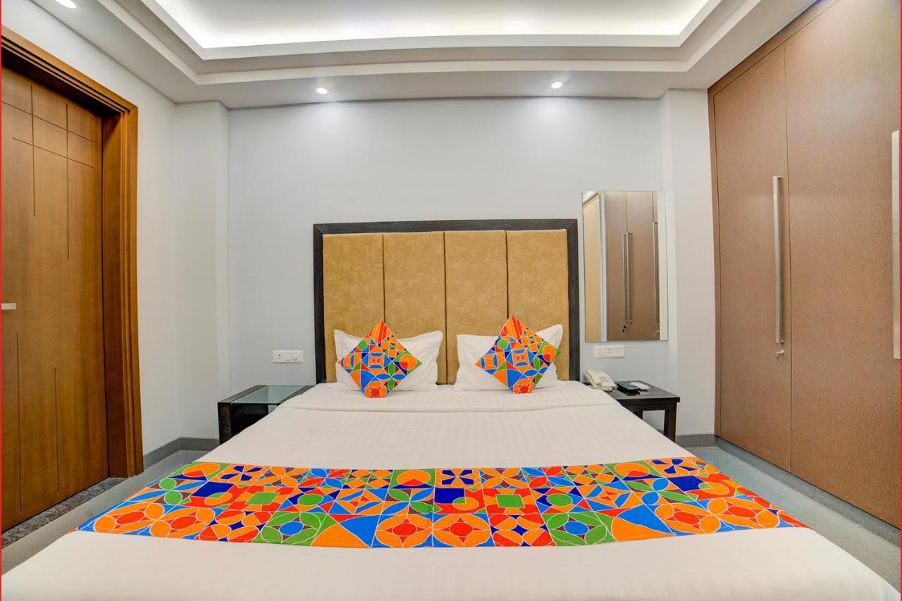Fabhotel Exotica Greenpark Neu-Delhi Exterior foto